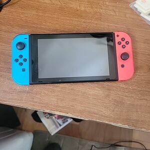 Nintendo Console - Red and Blue Joy-Cons - Mortal Combat 2 - With Charger